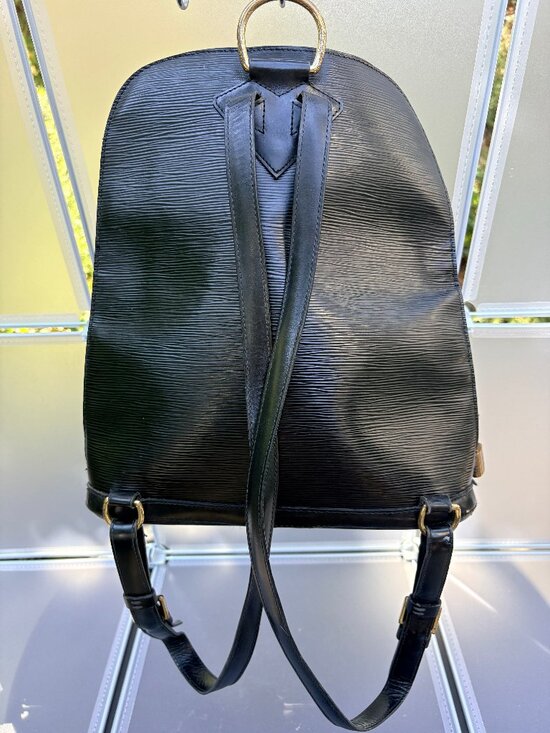 Vintage Louis Vuitton Epi Leather Backpack Bag – Black & Gold Hardware main image 14